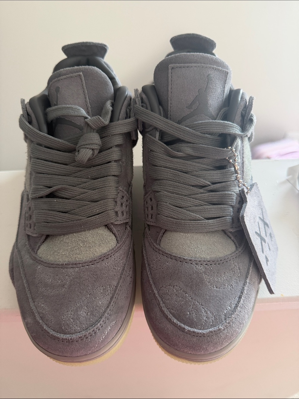 Nike Air Jordan 4 Retro KAWS sneakers - Picture 3 of 4